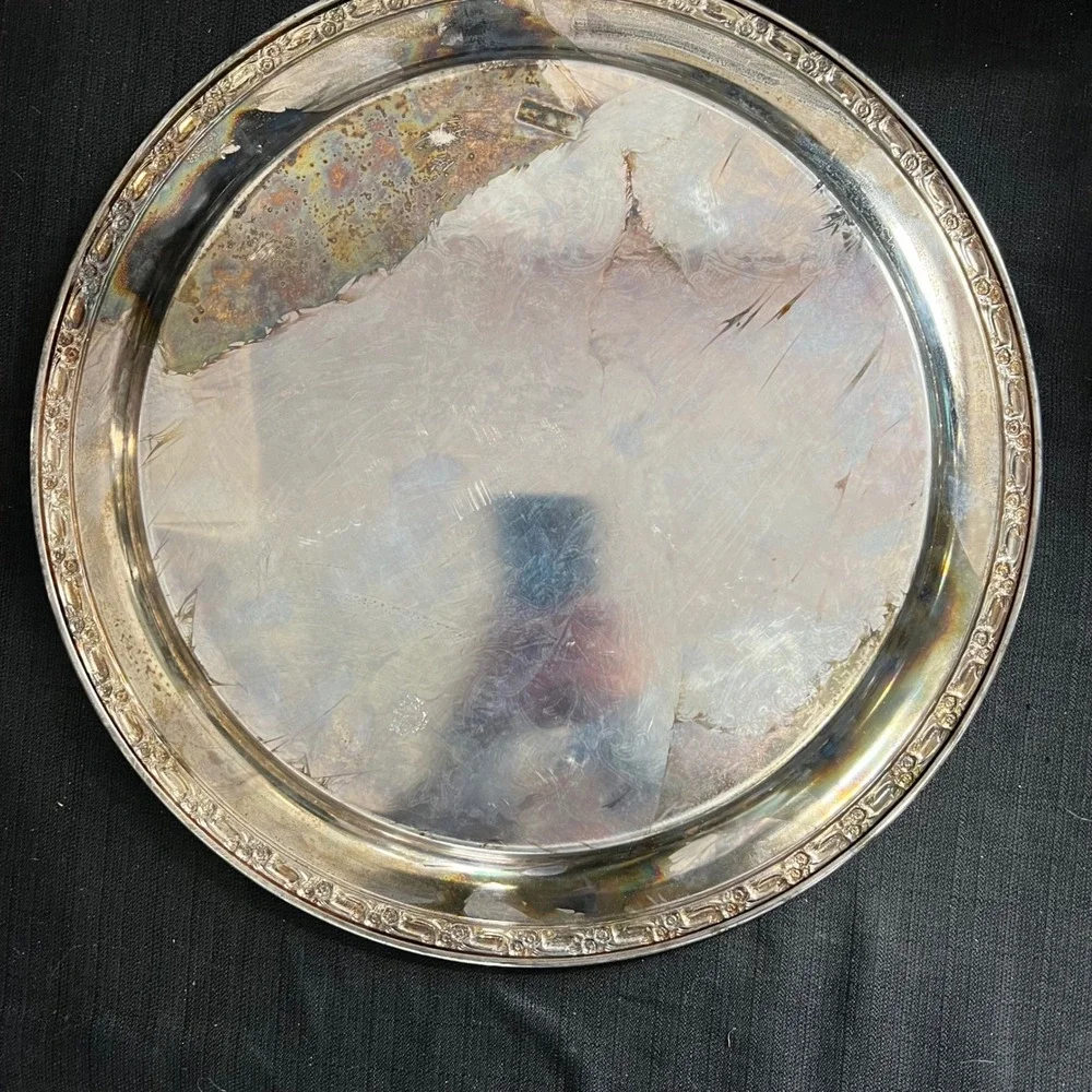 Oneida USA‎ Vintage Silverplate Round Serving Tray 15 Inch Ornate Etched Floral
